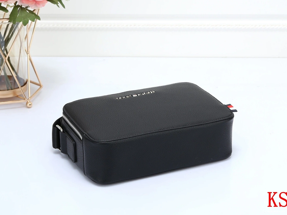 Hilfiger For Timeless Men Tommy 2542 Messenger Bags 1029